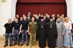 Епіфаній зустрівся з визволеними з полону моряками