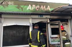 Пожежа виникла в одному з кіосків з подальшим розповсюдженням на сусідні три 