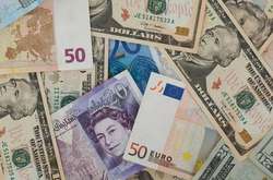 Долар і євро дешевшають: курс валют на 10 вересня