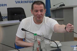 Звільнений з полону Сущенко дав першу пресконференцію 