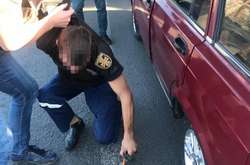 На Донеччині СБУ викрила наркоугруповання, до якого входив працівник ДСНС