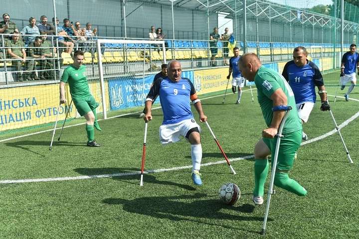 Украинские и азербайджанские ветераны провели матч по ампфутболу (фото)