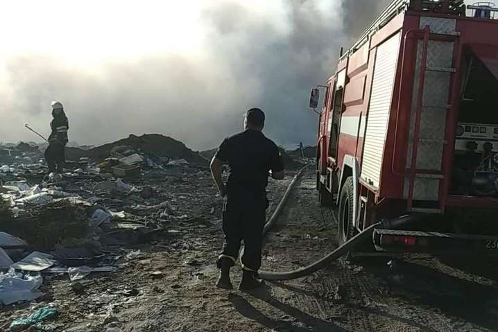 Пожежу на сміттєзвалищі біля Борисполя нарешті ліквідовано
