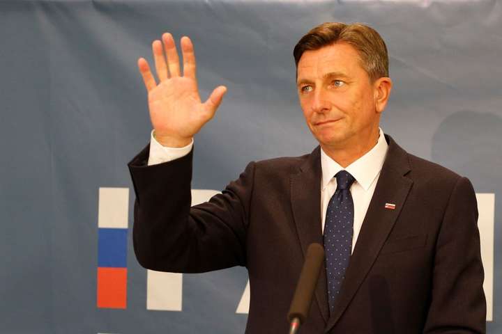 Президенту Словении предложили уйти в отставку из-за заявления про «особый статус» для Украины