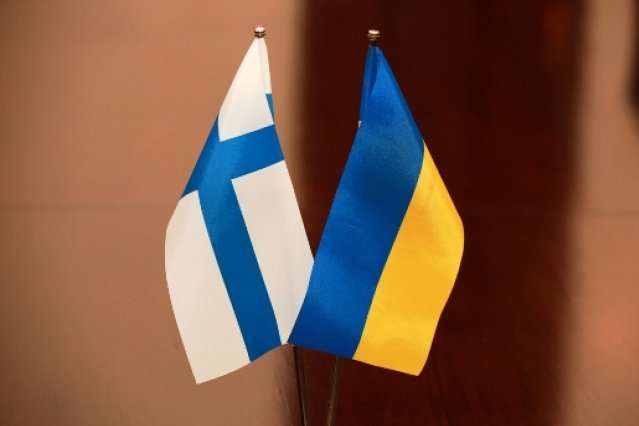 Украина договорилась с Финляндией о развитии военного сотрудничества
