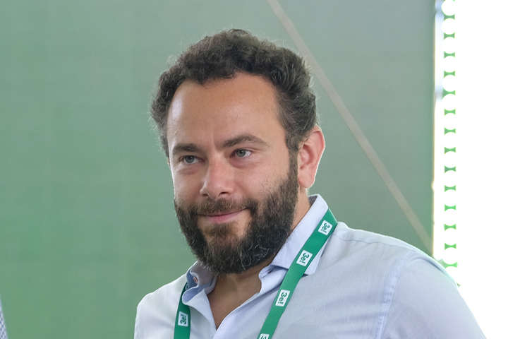 Дубінський записав відеоблог, в якому обурився планами. ввести імперативний мандат - Перший бунт на кораблі. Як «слуги» не захотіли ставати рабами