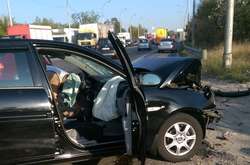 В результаті ДТП автомобілі отримали серйозні пошкодження