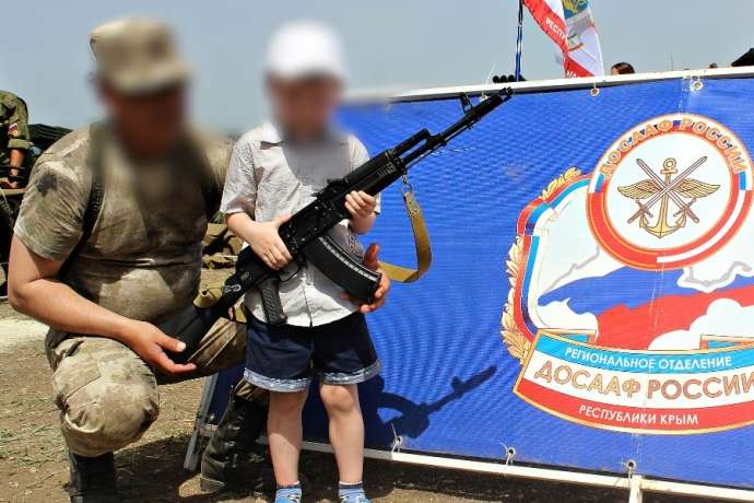 Окупанти у Криму готують дітей до служби в збройних силах Росії