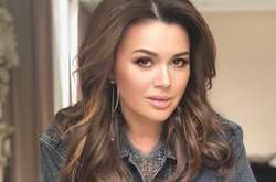 Акторка Анастасія Заворотнюк