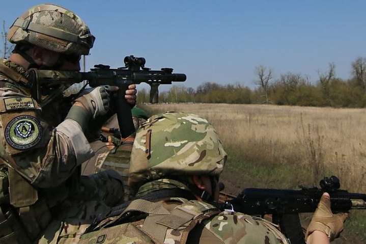 Впродовж доби бойовики п’ять разів обстріляли позиції ЗСУ – 1 український військовий загинув, 8 поранено