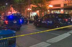  Наразі стрілка розшукує поліція 