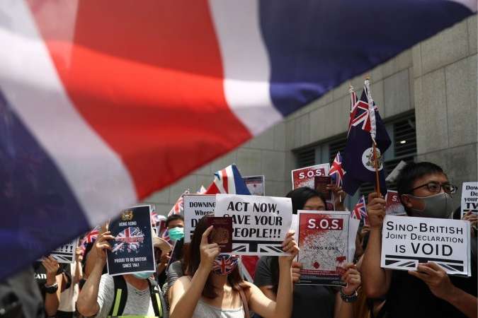 Протестуючі в Гонконзі просять допомоги Великої Британії