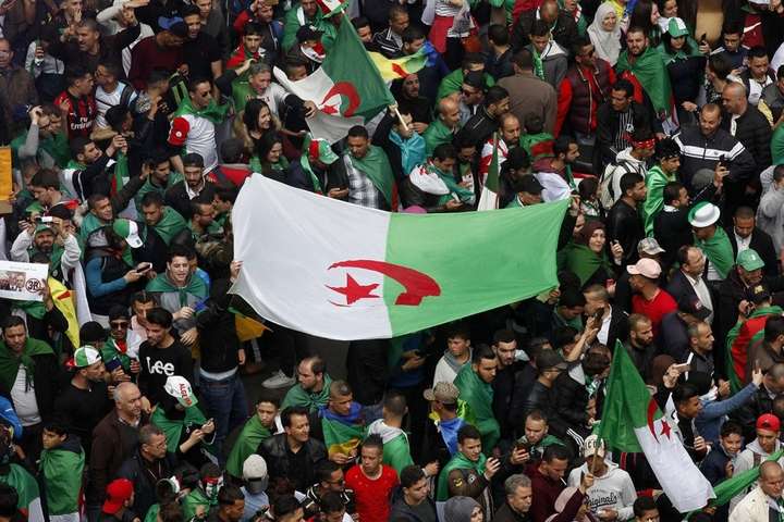 Друга спроба: в Алжирі визначили дату президентських виборів