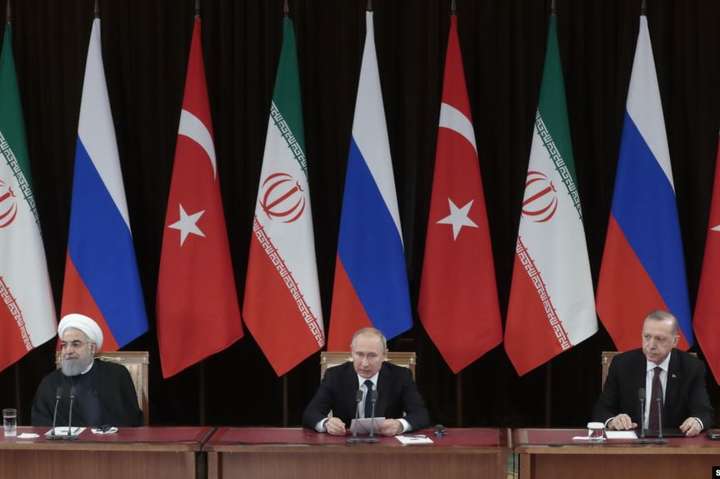 Ердоган, Путін та Роугані зустрічаються в Туреччині