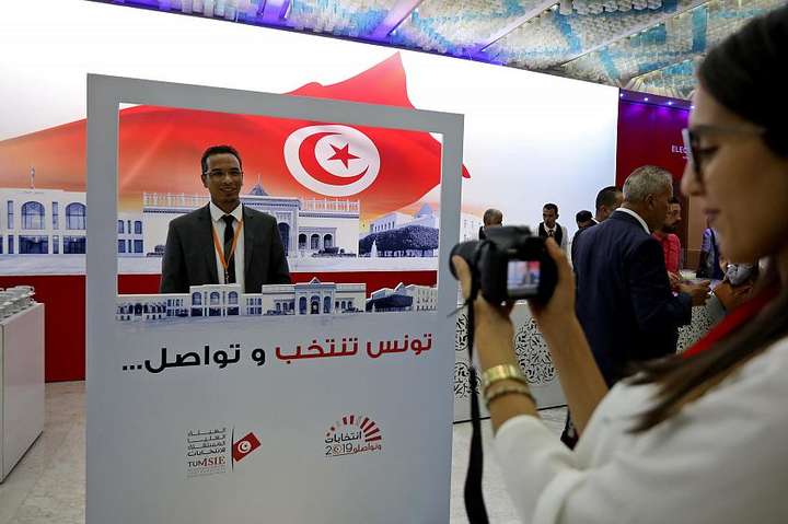 У Тунісі в лідери президентських перегонів вирвалися новачки 