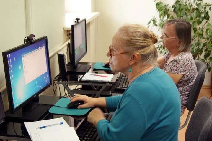 Українці зможуть подавати документи для оформлення пенсій через інтернет