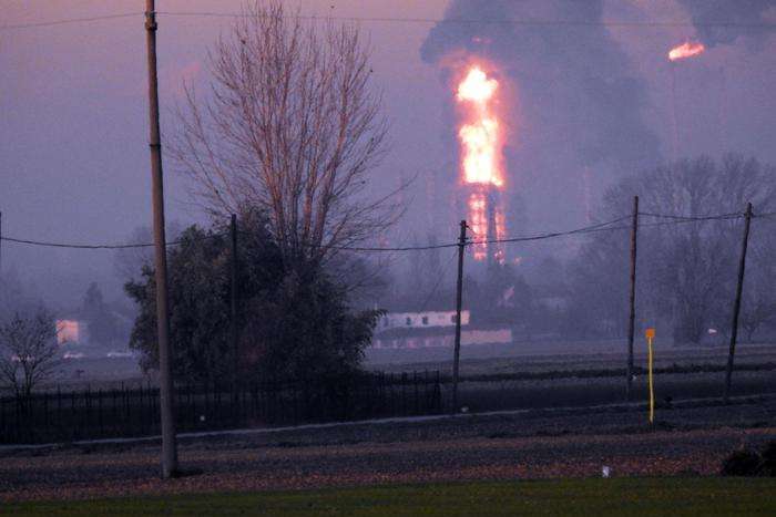 На нафтопереробному заводі в Італії стався вибух 