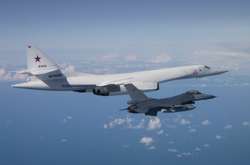 Бельгійські винищувачі перехопили чотири російські військові літаки над Балтикою