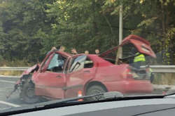На об’їзній під Вінницею сталася масштабна ДТП: зіткнулися три авто (фото)