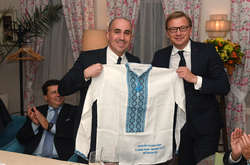 Зустріч представників команд 