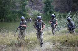 Українські військові на Донбасі