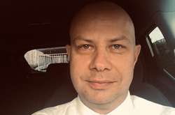  Ауреліюс Верига поголив голову &laquo;в знак солідарності з прем'єром і з усіма, хто стикається з онкологічними захворюваннями&raquo; 