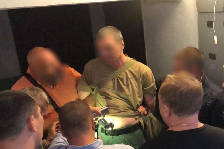 Вбивці трьох працівників АЗС у Миколаєві оголосили підозру