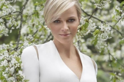 Княгиня Монако вышла на публику в юбке от украинского дизайнера