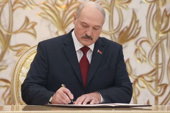 Лукашенко подписал документ об упрощении визового режима с Евросоюзом