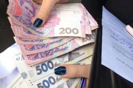 У Києві шахраї видурили у пенсіонерки п’ять тисяч гривень