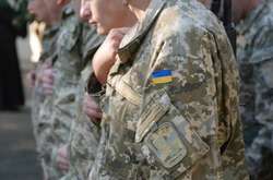 Рада хоче позбавляти звання військових, які самовільно полишили військову частину