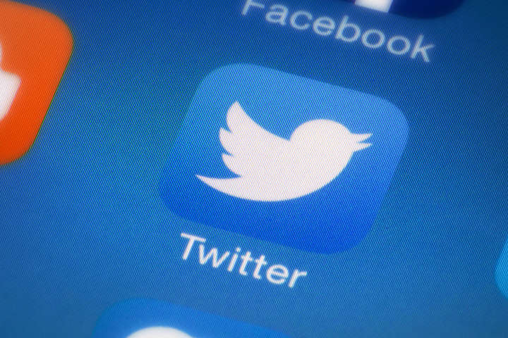 Twitter видалив тисячі акаунтів по всьому світу через пропаганду і фейки