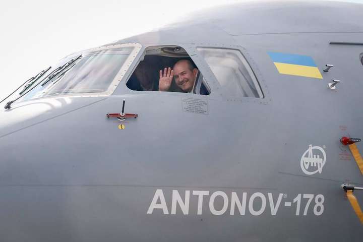 Голова МВС Туреччини зацікавився українським літаком Ан-178