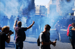 Протест «жовтих жилетів» у Парижі: поліція затримала понад 160 осіб
