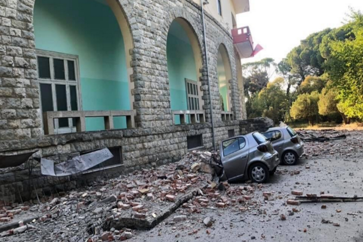 Землетрус в Албанії: за допомогою звернулися вже понад 100 осіб