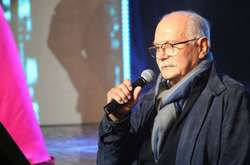  Російський режисер Микита Михалков на відкритті фестивалю «Євразійський міст» в окупованій Ялті 