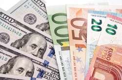 Попередній мінімум був оновлений 20 вересня - 24,61 грн за $1