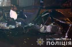 Дівчині, яка сиділа на пасажирському сидінні, пощастило залишитися в живих