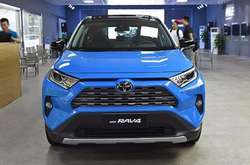 Новая версия Toyota RAV4 полностью рассекречена