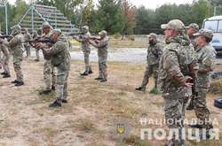 Під Києвом полк поліції особливого призначення «Миротворець» відбивав можливий напад ворога (фото)