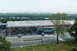 Суд зняв арешт з «вертолітного майданчика Януковича» у Києві