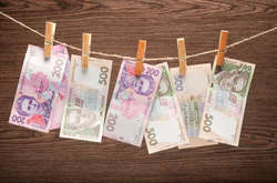 Законопроєкт передбачає збільшення штрафів за відмивання доходів — з 1% від суми зареєстрованого статутного капіталу до 10 мільйонів неоподатковуваних мінімумів (170 мільйонів гривень)