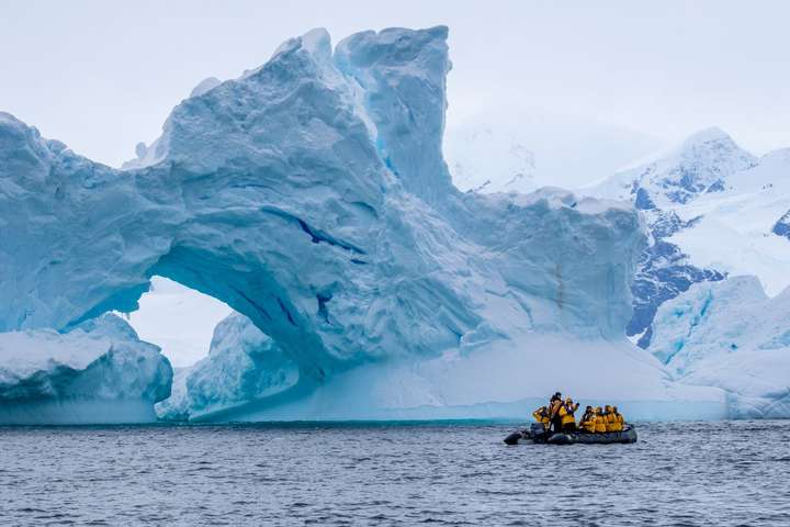 Разыскиваются пятеро желающих для бесплатной поездки в Антарктиду