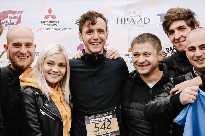 542 кілометри за 11 днів: одесит почав забіг до Києва на підтримку людей з інвалідністю