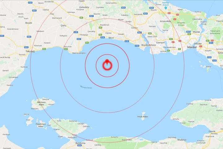 У Стамбулі стався потужний землетрус