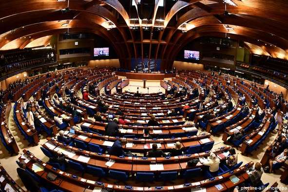 Нову делегацію України у ПАРЄ змушують прибути в Страсбург – МЗС