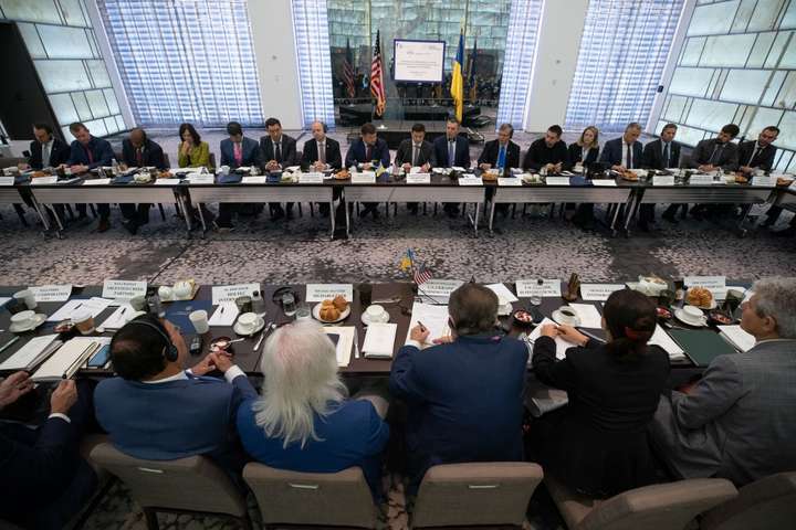 Зеленський в Нью-Йорку заявив, що створює «цивілізовану ділову атмосферу» в Україні