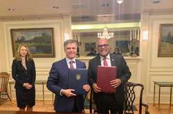 Україна встановила дипломатичні відносини з Гренадою