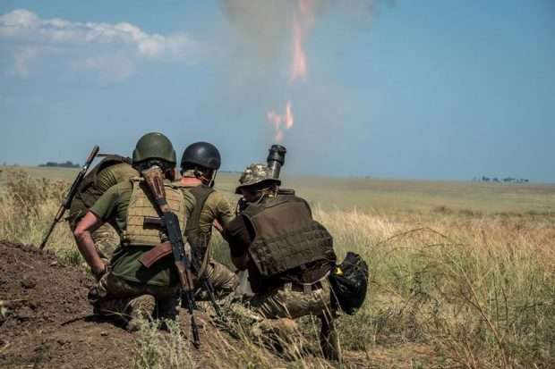 Окупанти на Донбасі вже вісім разів порушили режим «тиші»