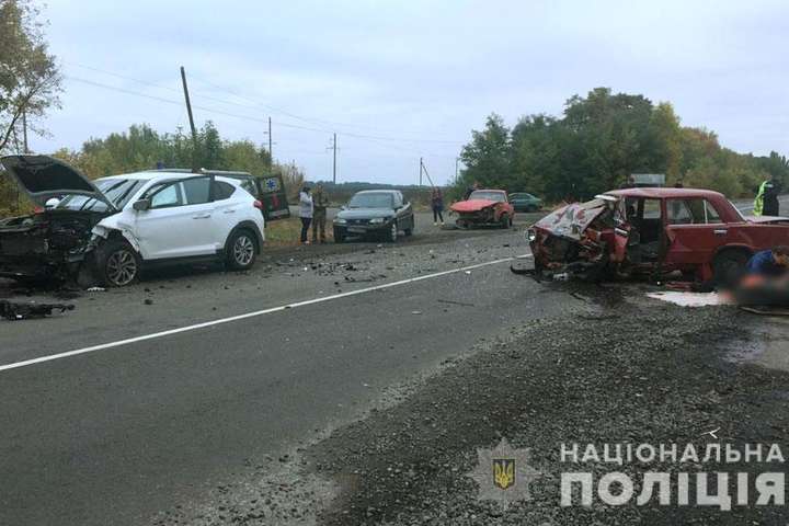 На Полтавщині в ДТП за участі чотирьох авто загинув чоловік